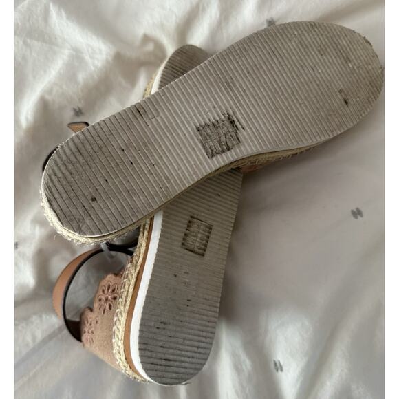 See By Chloe Glyn Suede Laser Cut Flower Buckle Wedge Espadrille Shoes Size 8 38 - Picture 7 of 10